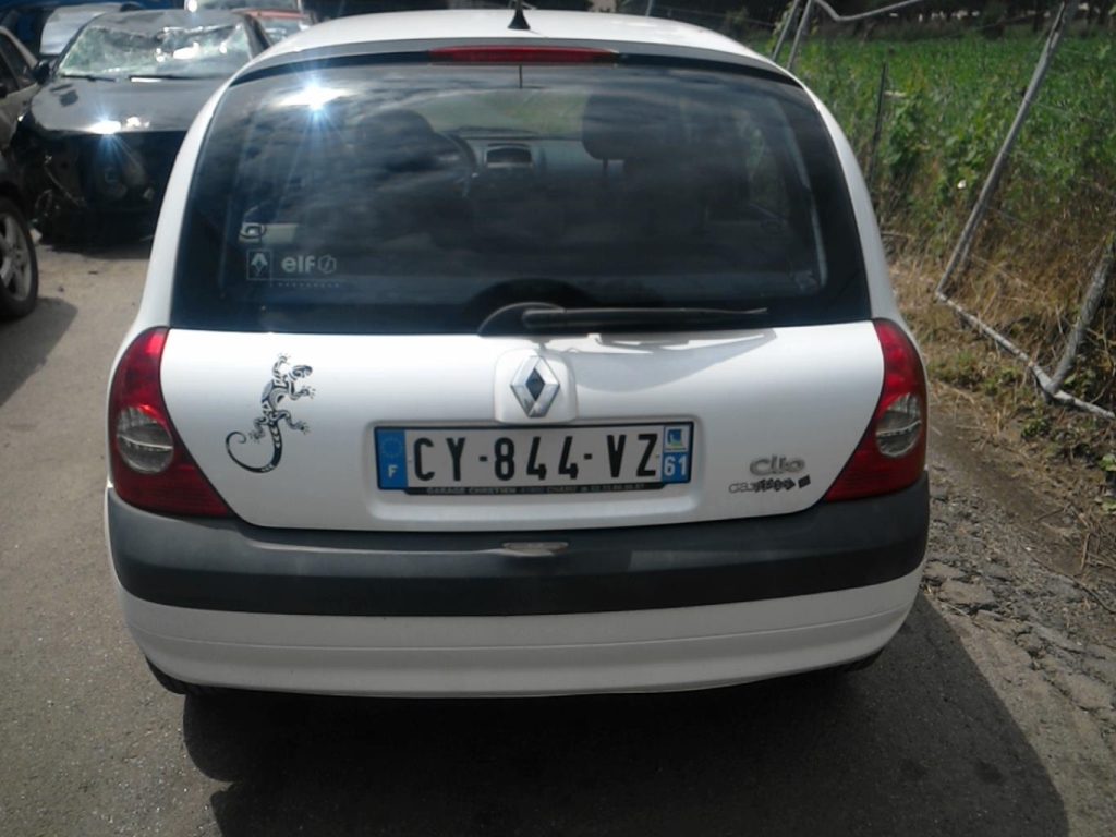 Poignee porte avant gauche RENAULT CLIO 2 PHASE 2 Essence - 1