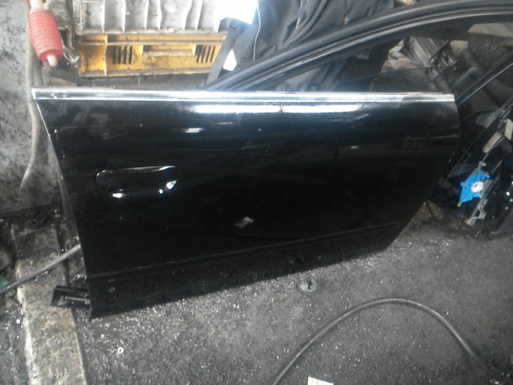 Porte avant droit AUDI A4 2 AVANT PHASE 2 BREAK Diesel - 1