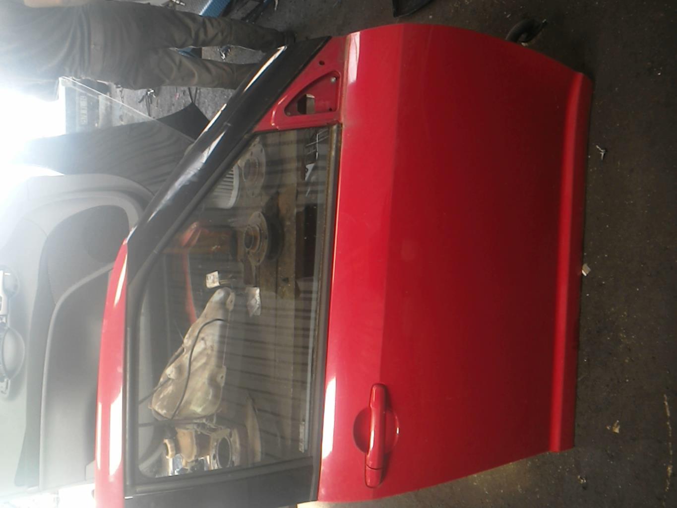 Porte avant droit SUZUKI SWIFT 3 Diesel - 1