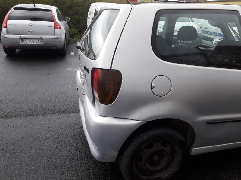 Calandre VOLKSWAGEN POLO 3 PHASE 1 Essence - 1