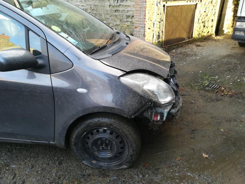Compteur TOYOTA YARIS 2 PHASE 2 Diesel - 1