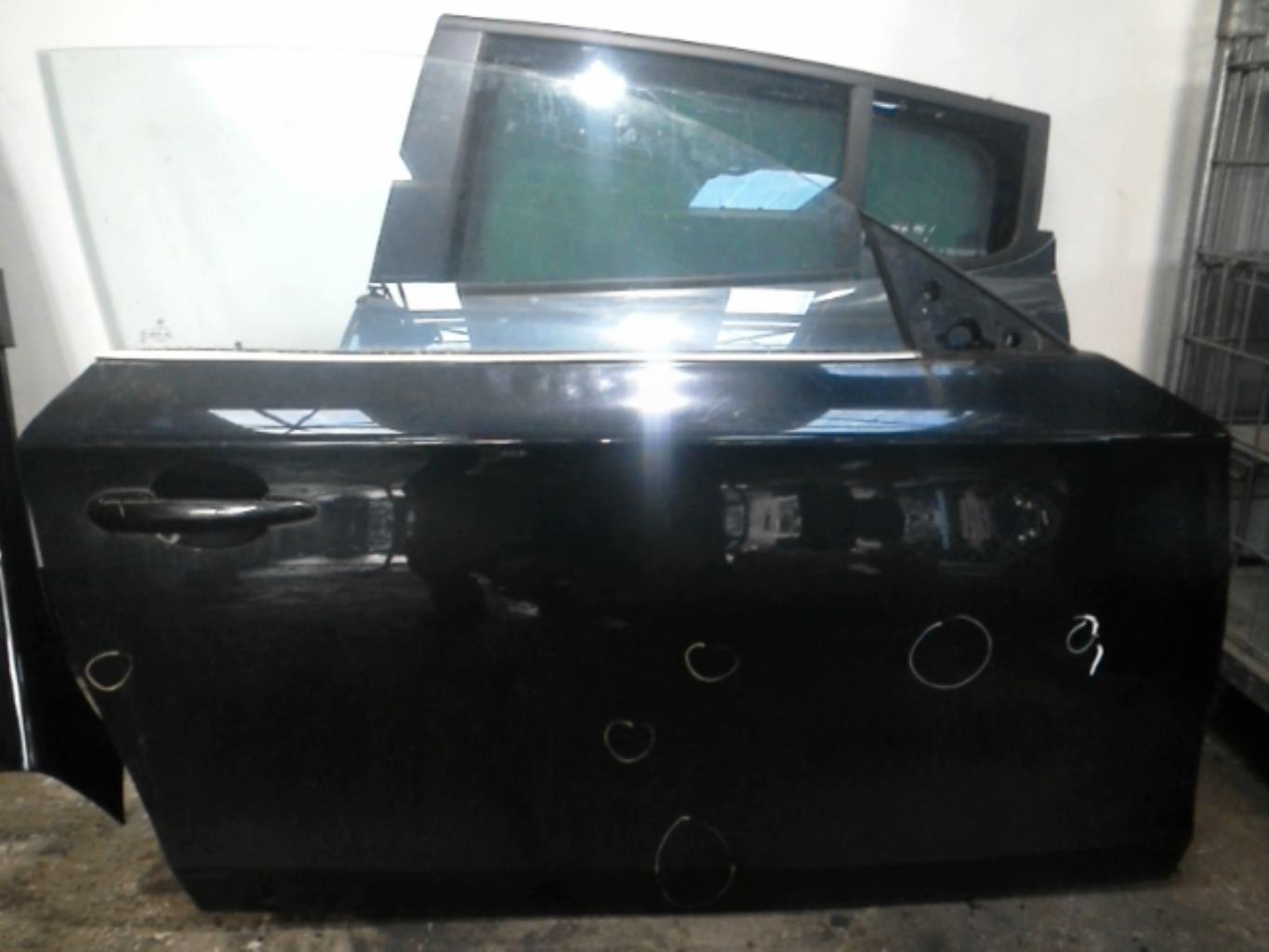 Porte avant droit BMW SERIE 1 E81 Diesel - 1