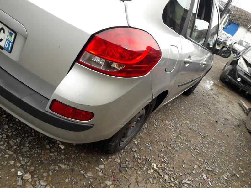Bouton de coffre RENAULT CLIO 3 PHASE 2 BREAK Diesel - 1