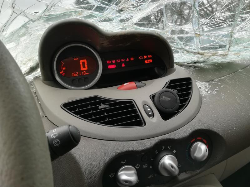 Serrure avant droit RENAULT TWINGO 2 PHASE 1 Essence - 1