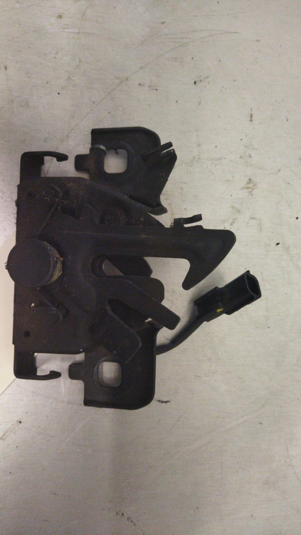 Serrure de capot RENAULT CAPTUR 1  - 1