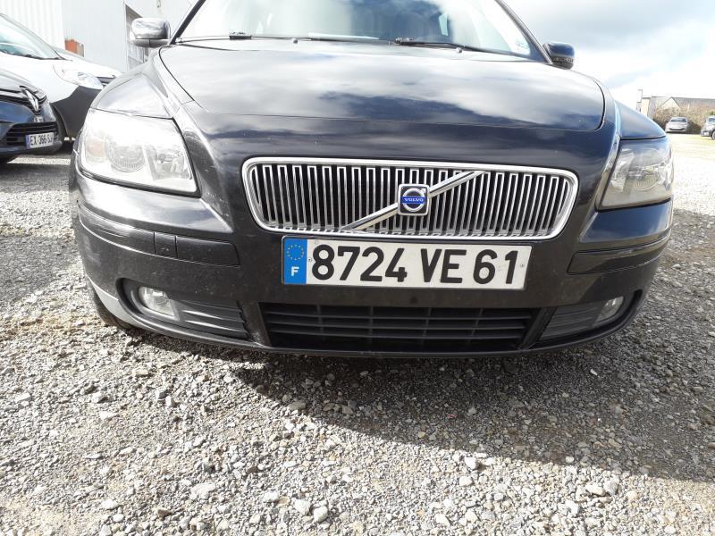 Pare choc avant VOLVO V 50 PHASE 1 BREAK Diesel - 1