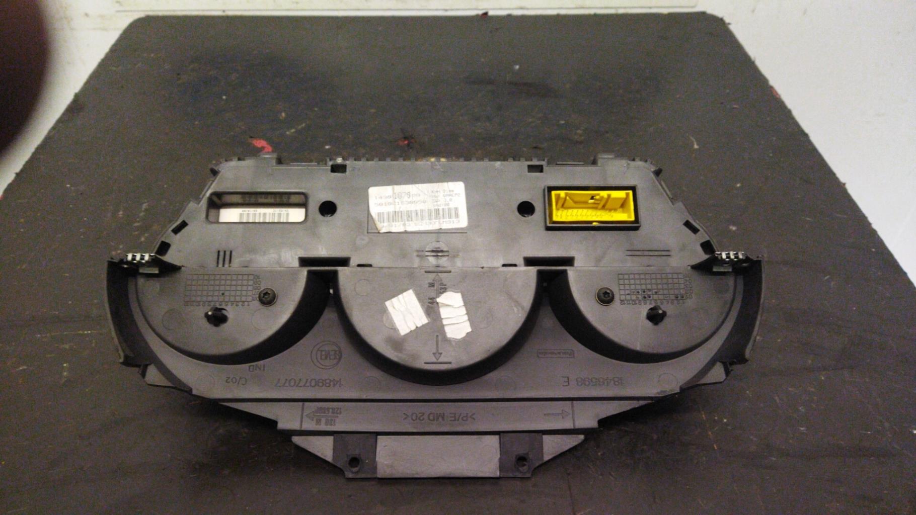 Compteur CITROEN C8  - 1