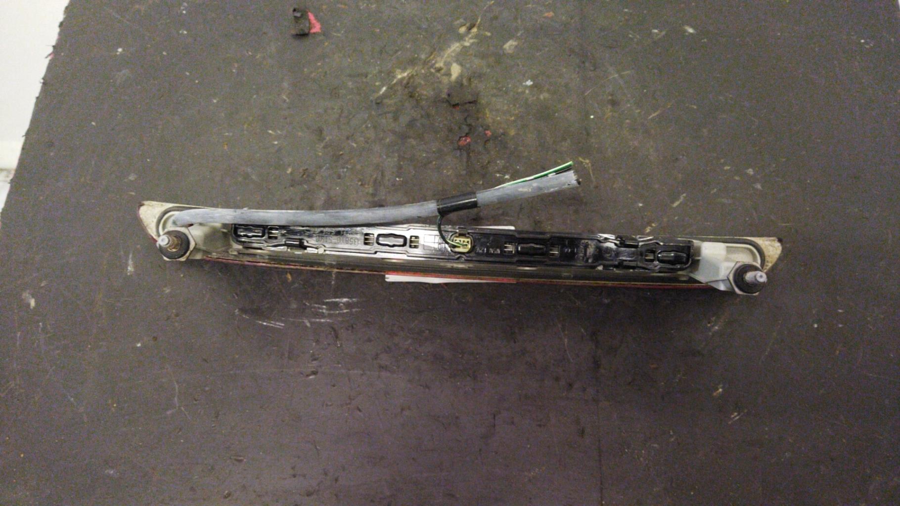 Feu arriere stop central OPEL AGILA B Essence - 1