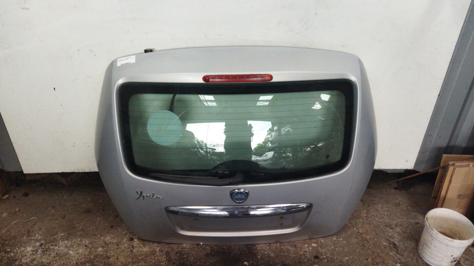 Malle/Hayon arriere LANCIA YPSILON 4 PHASE 2  - 1