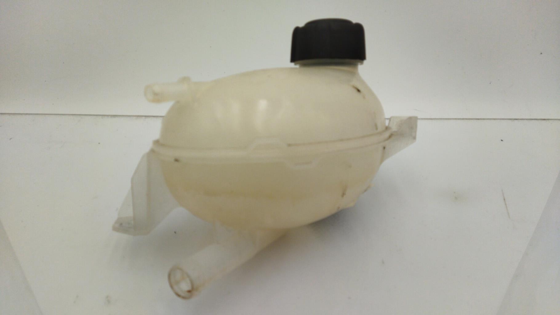 Vase d'expansion RENAULT CLIO 4 PHASE 2 Essence - 1