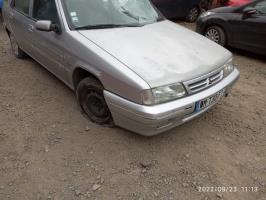 Triangle avant gauche