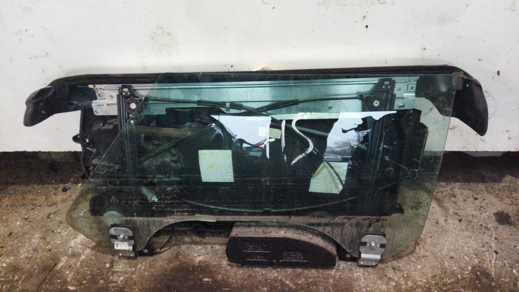 Leve vitre electrique avant gauche MINI MINI 2 R56 PHASE 1 Essence - 1