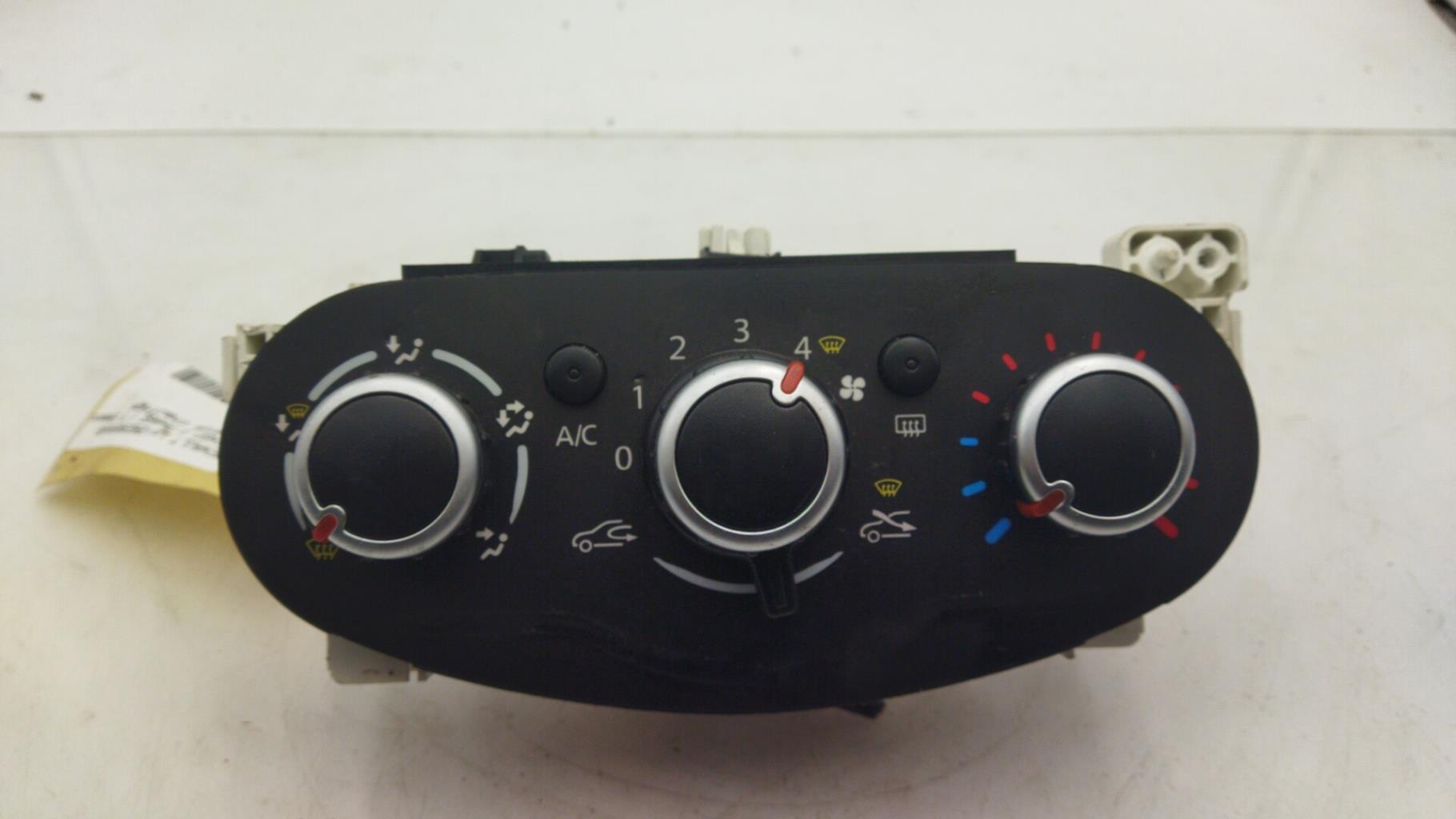 Commande chauffage RENAULT TWINGO 3 PHASE 1 Essence - 1