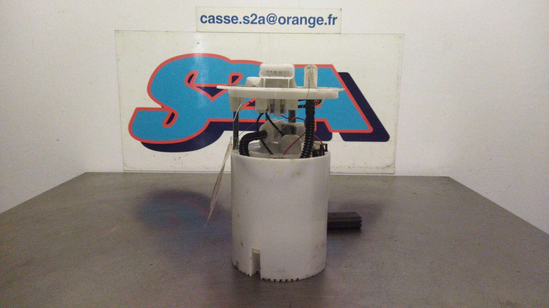 Pompe à carburant RENAULT TWINGO 3 PHASE 1 Essence - 1