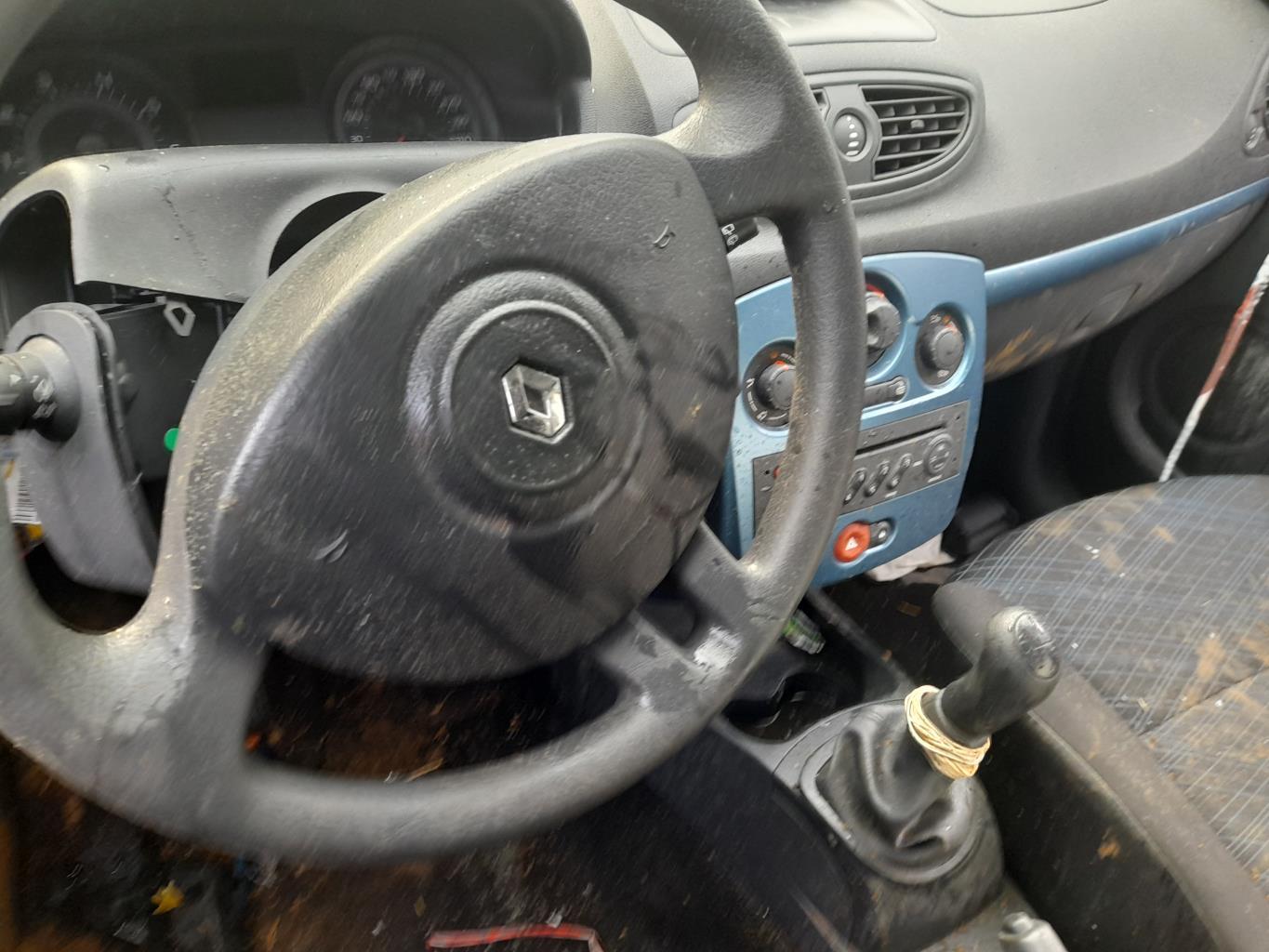 Moteur RENAULT CLIO 3 PHASE 1 BREAK Essence - 1