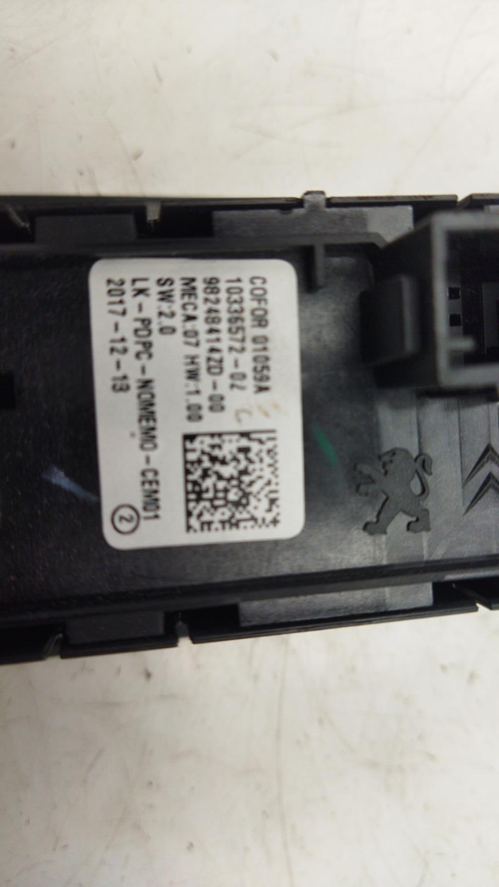 Interrupteur de leve vitre PEUGEOT 308 2 PHASE 2 Diesel - 1