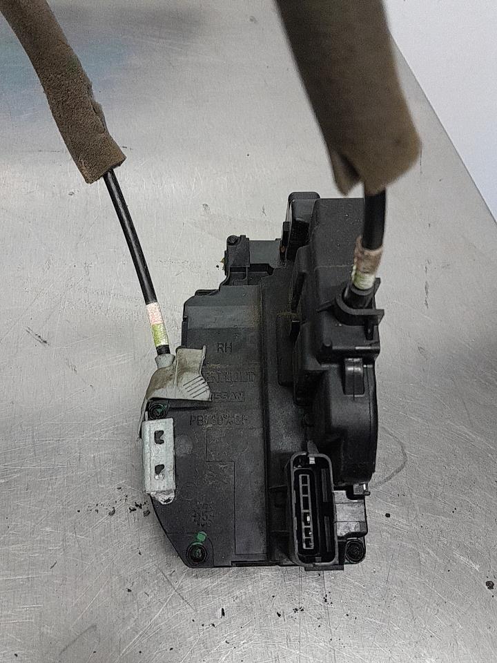 Serrure avant droit NISSAN NOTE 2 Diesel - 1
