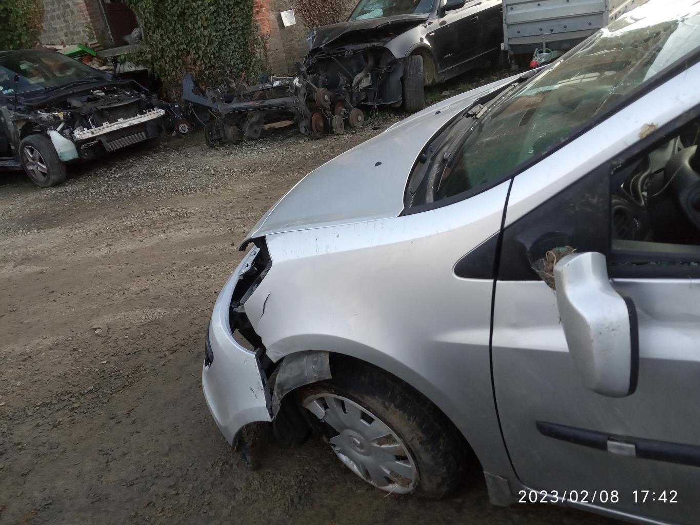 Etrier avant droit (freinage) RENAULT CLIO 3 PHASE 1 Essence - 1