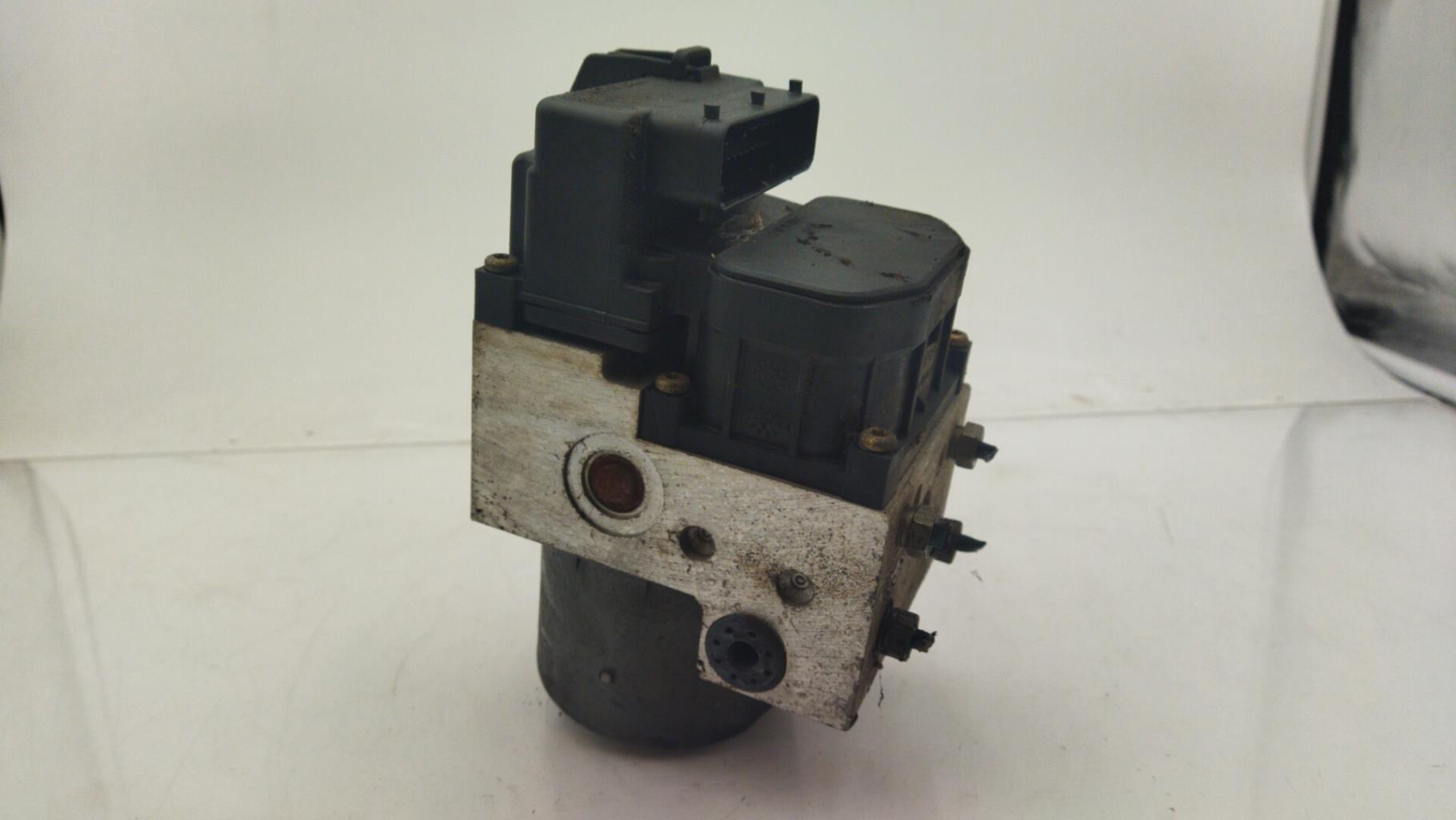 Bloc ABS (freins anti-blocage) RENAULT CLIO 2 PHASE 1 Essence - 1