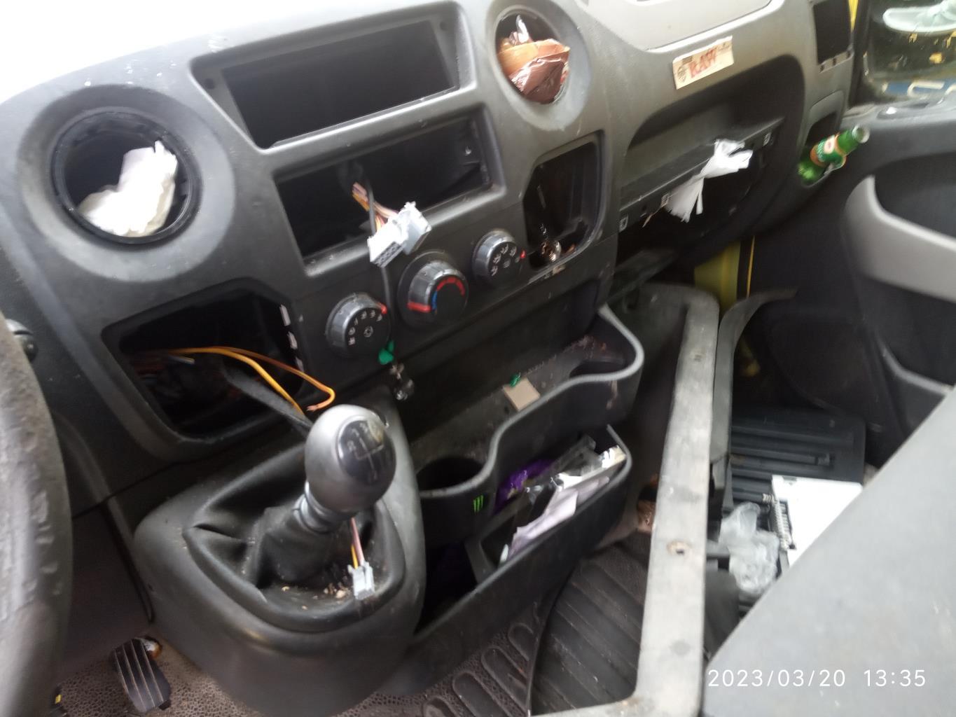 Pivot de moyeu avant gauche RENAULT MASTER 3 PHASE 1 Diesel - 1