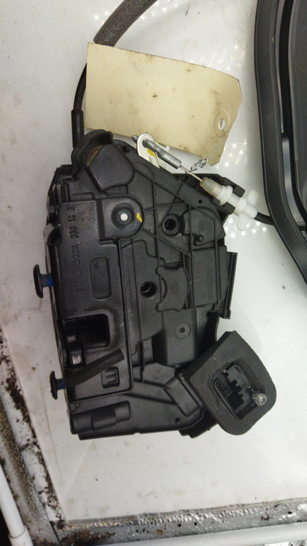 Serrure avant droit SKODA FABIA 3 PHASE 1 Essence - 1