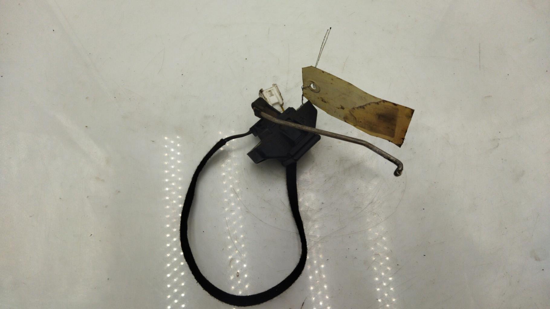 Serrure de hayon RENAULT CLIO 2 PHASE 2 Diesel - 1