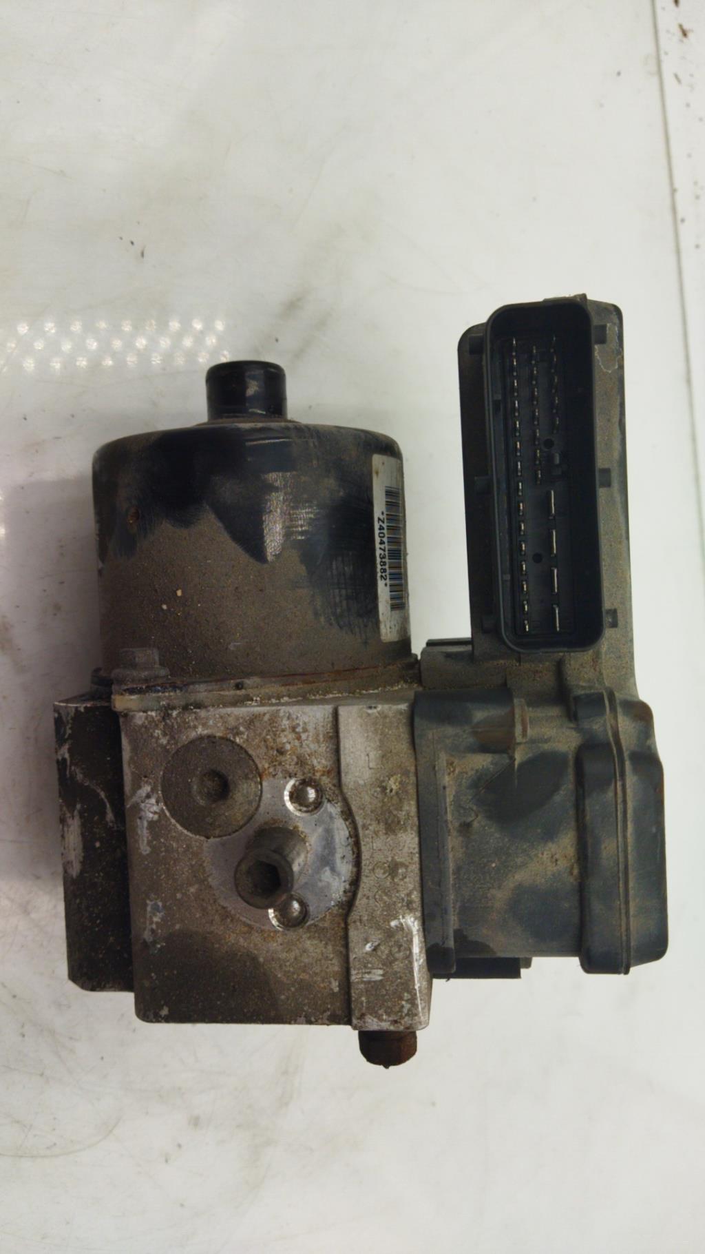 Bloc ABS (freins anti-blocage) CHEVROLET M100 Essence - 1