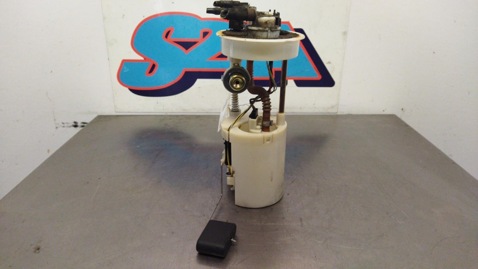 Pompe à carburant CHEVROLET M100 Essence - 1