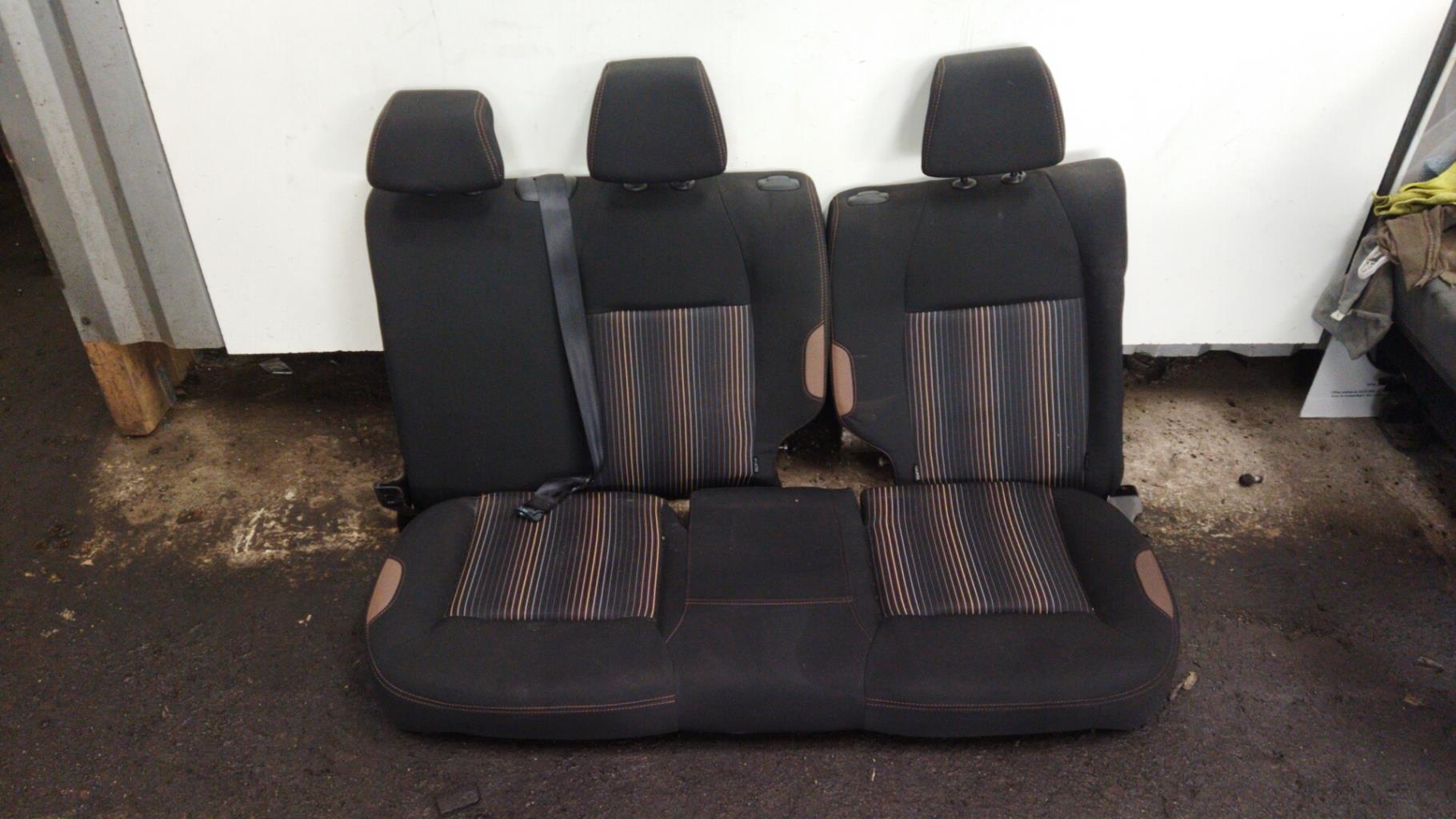 Interieur complet PEUGEOT 208 1 PHASE 1 Diesel - 1