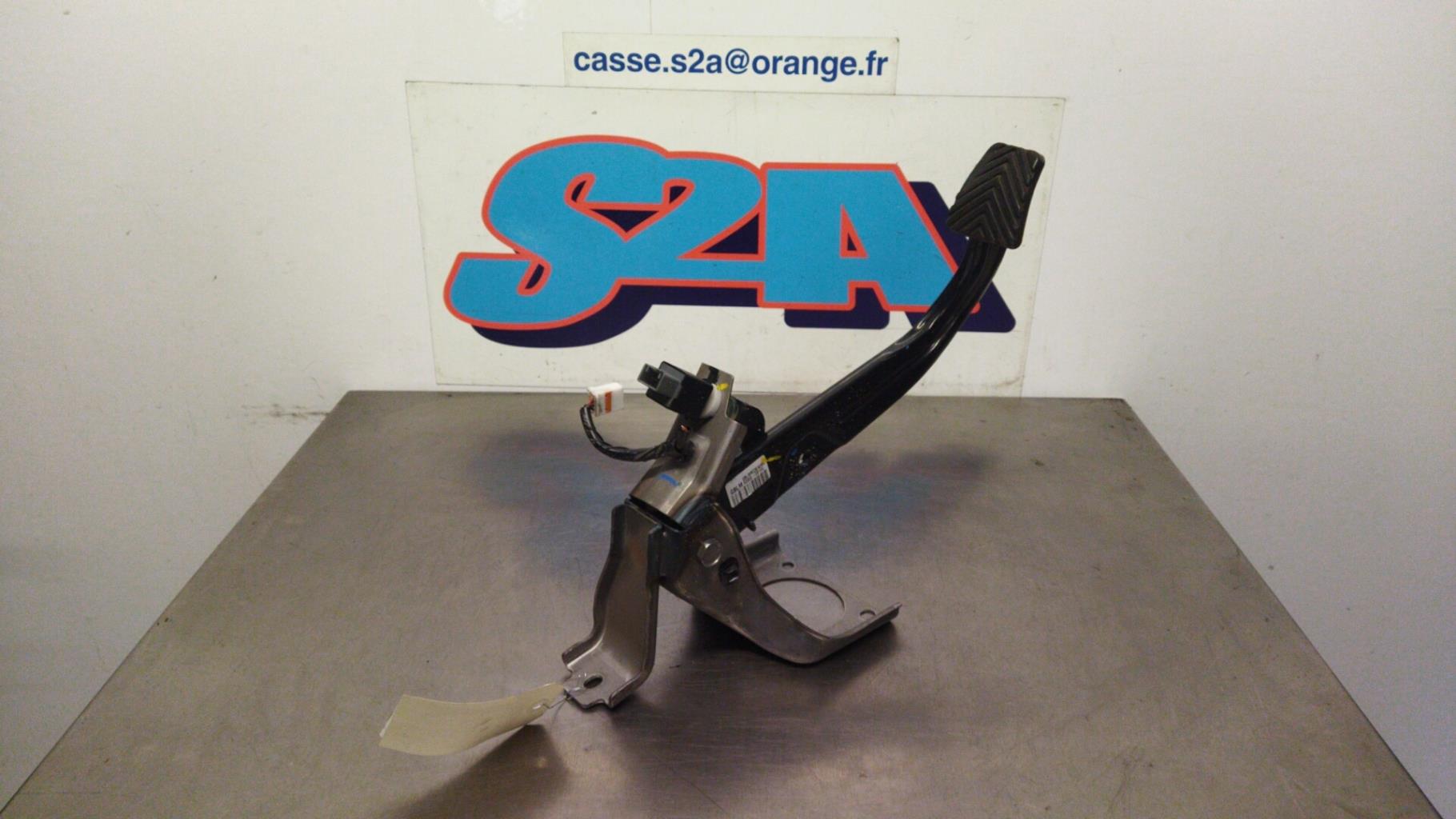 Pedale de frein HYUNDAI I 20 2 PHASE 1 Essence - 1