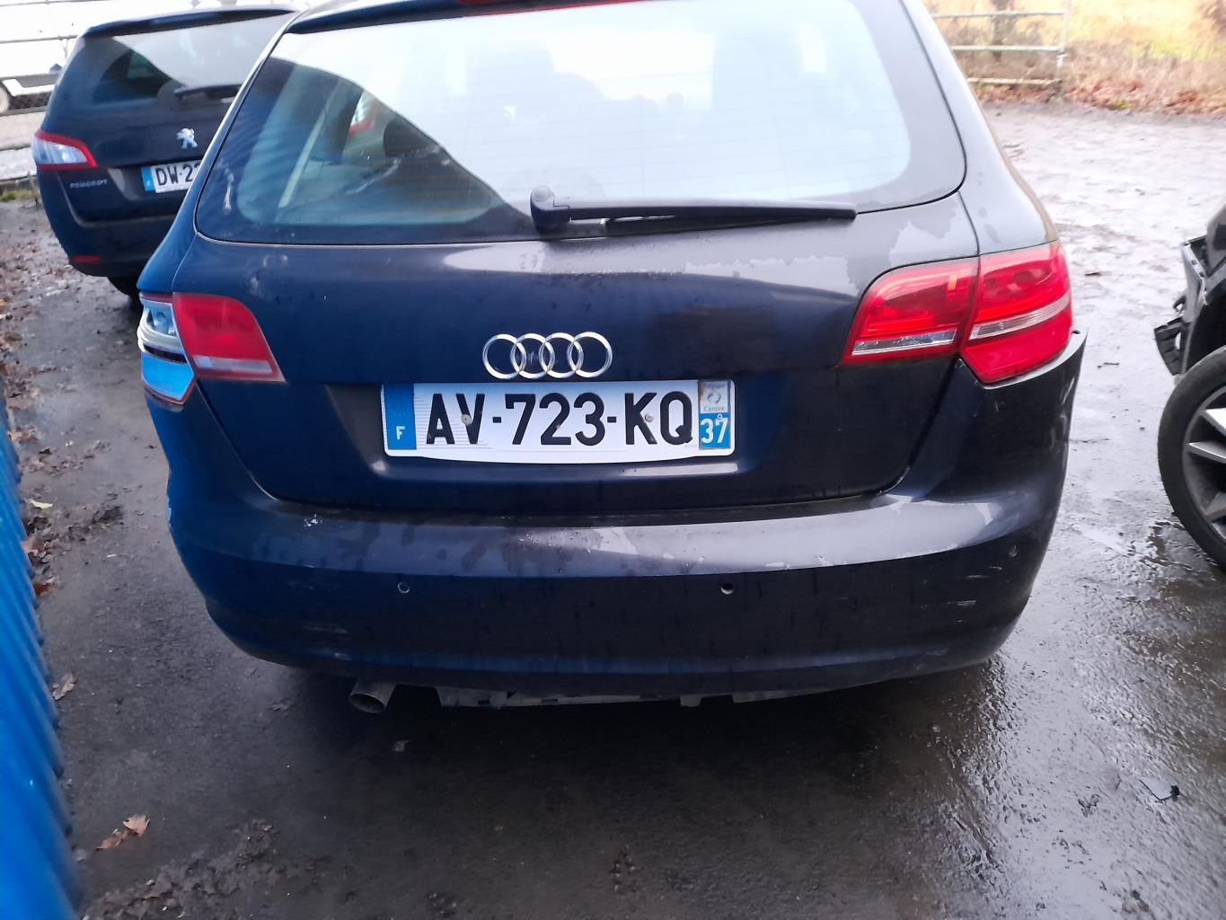 Feu arriere principal droit (feux) AUDI A3 2 SPORTBACK PHASE 2 Diesel - 1