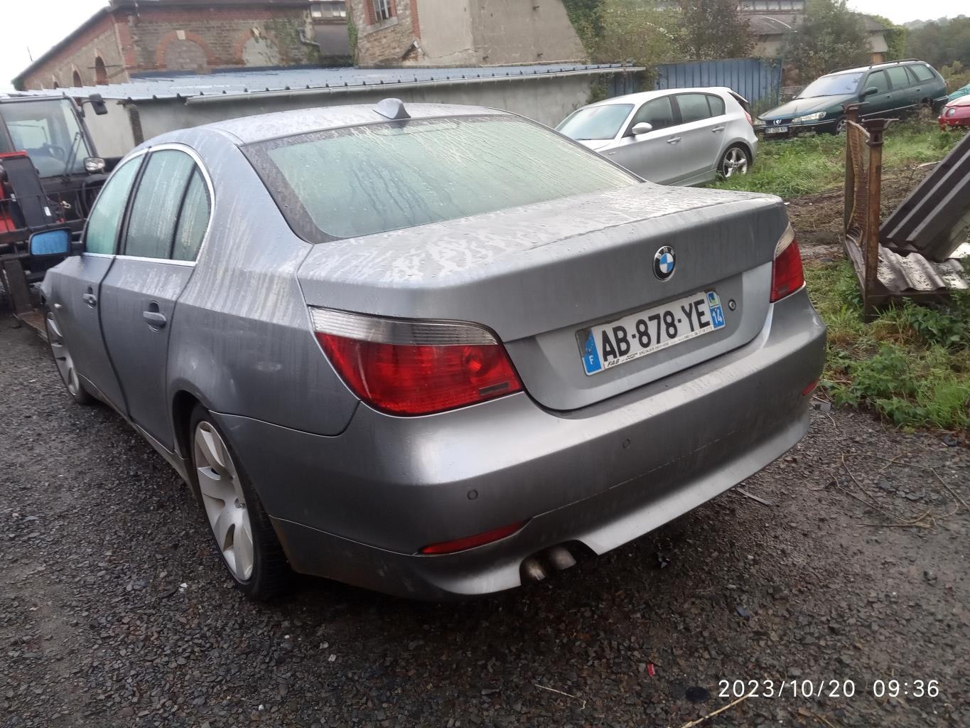 Pare choc arriere BMW SERIE 5 E60  - 1