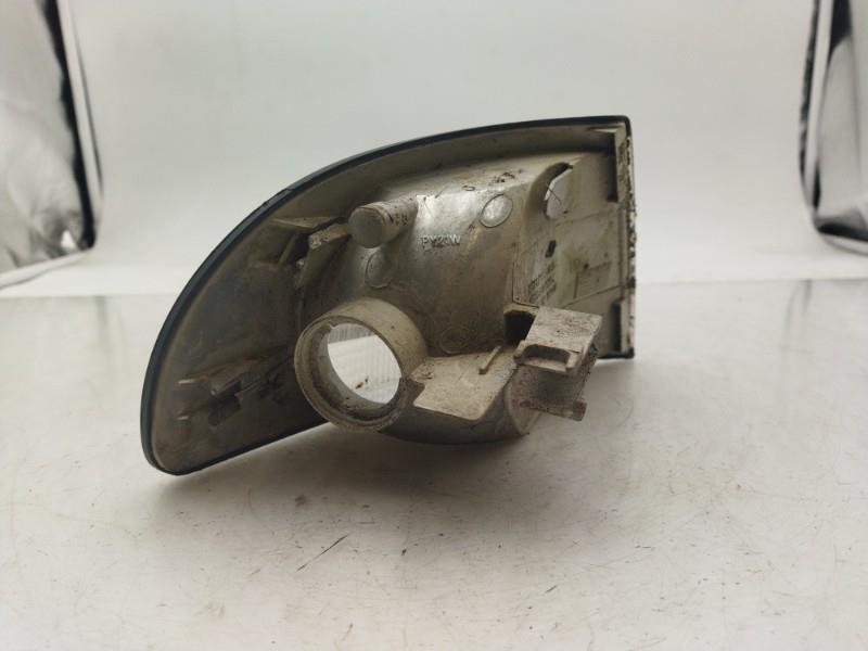Optique avant secondaire gauche (feux)(clignotant) AUDI A4 1 PHASE 1 Diesel - 1