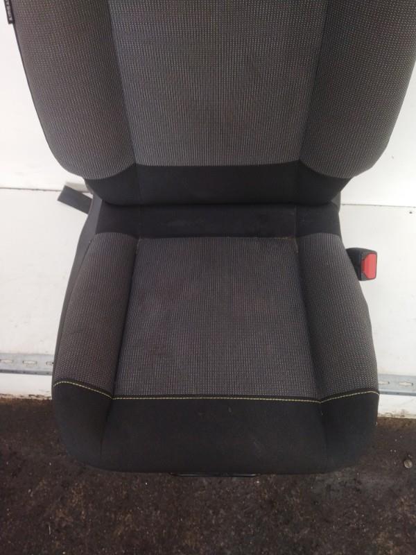 Siege avant droit CITROEN C3 3 PHASE 1 Diesel - 1