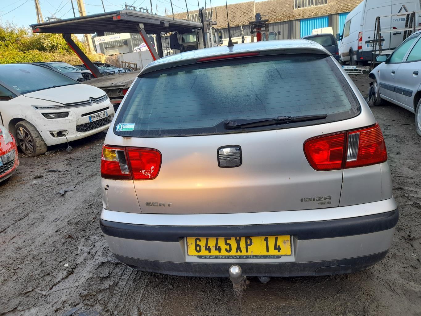 Pare choc arriere SEAT IBIZA 2 PHASE 3  - 1