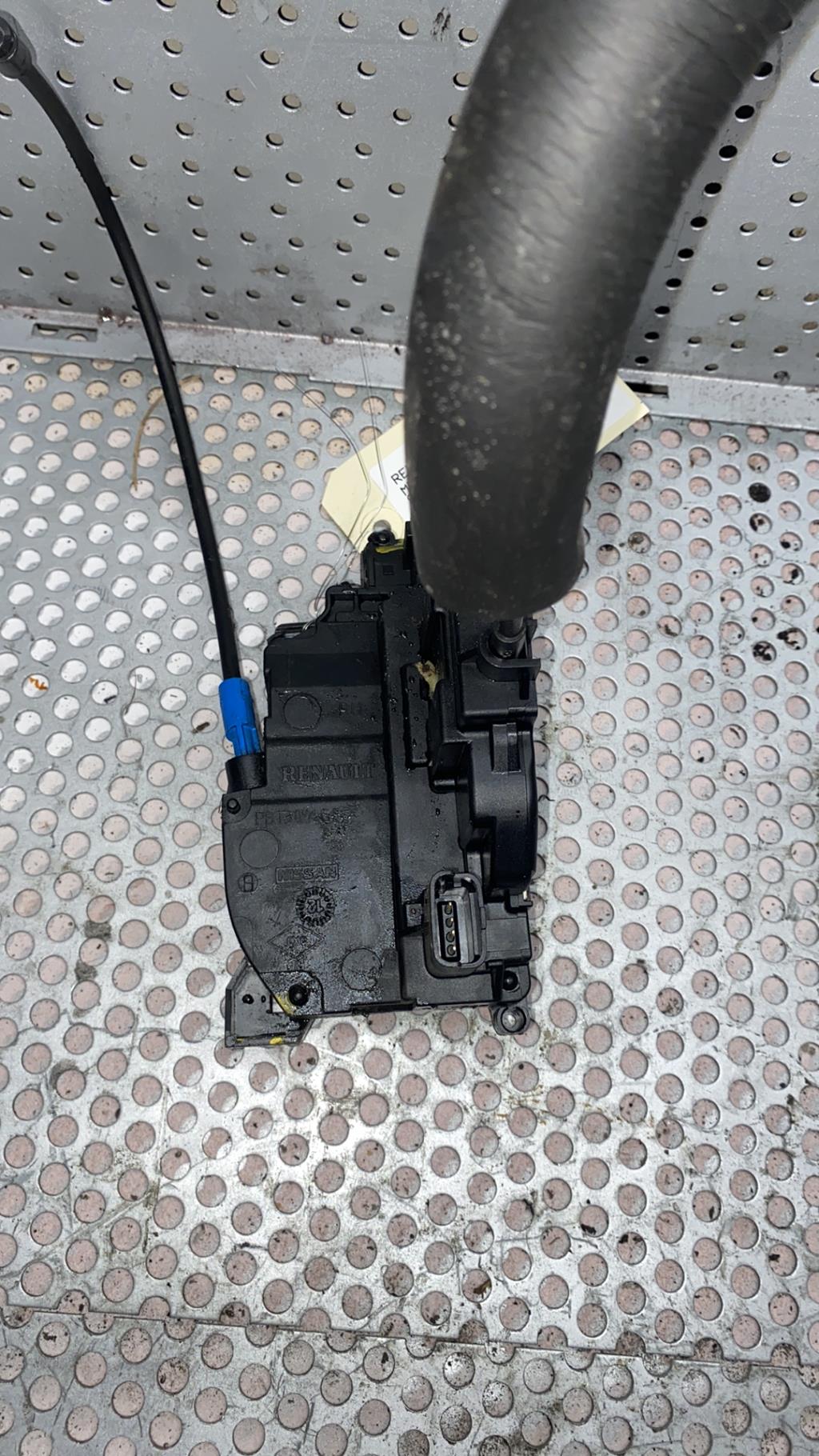Serrure avant droit RENAULT MEGANE 3 PHASE 2 Essence - 1