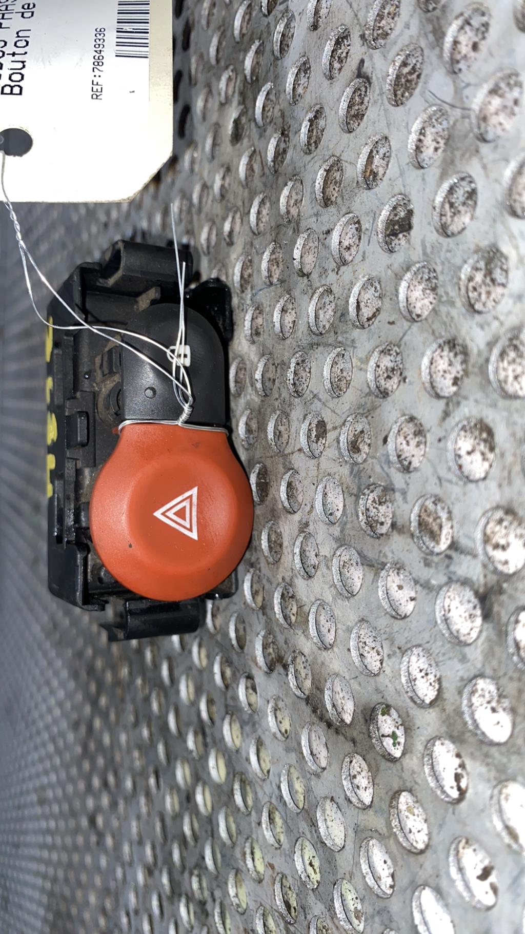 Bouton de warning RENAULT MODUS PHASE 1 Essence - 1