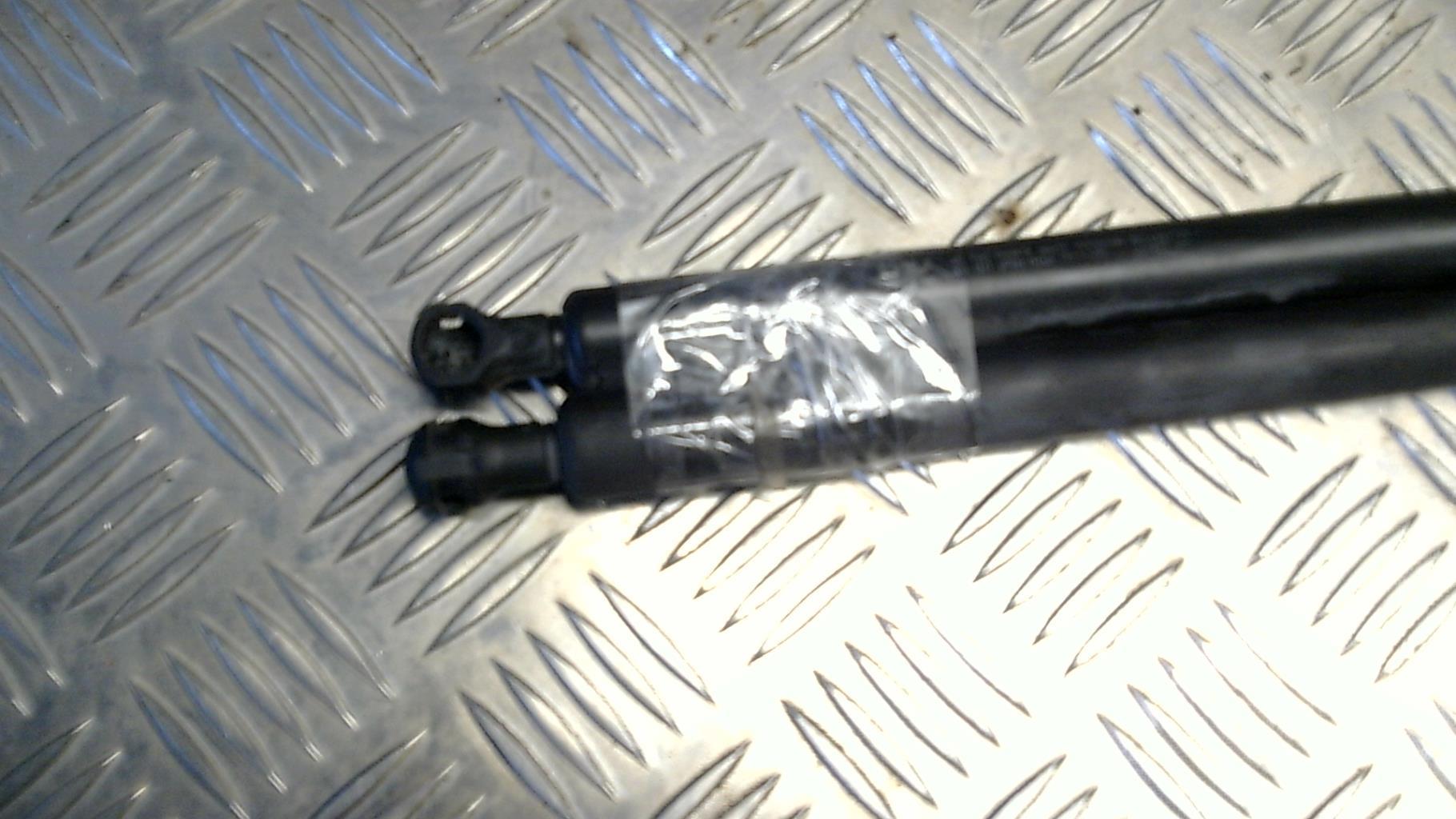 Verin de coffre PEUGEOT 206 PHASE 2 BREAK Diesel - 1