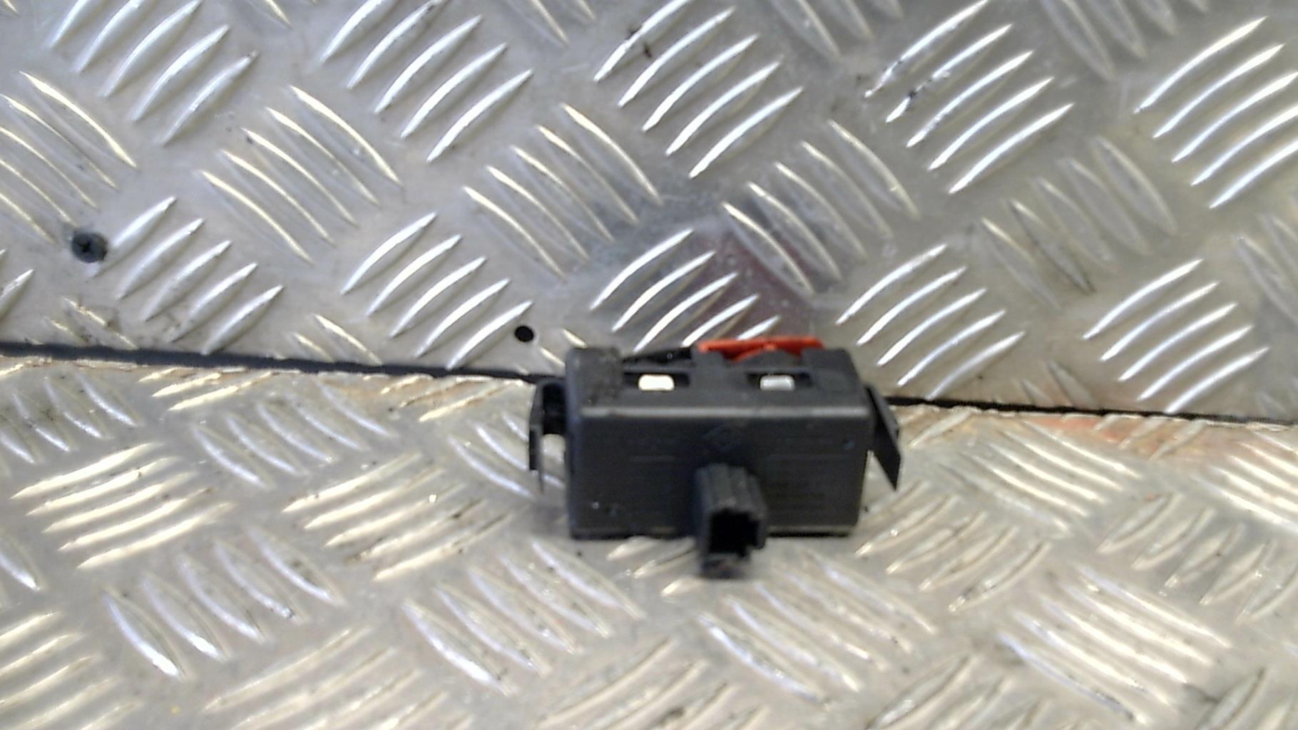 Bouton de warning RENAULT GRAND SCENIC 3 PHASE 1 Diesel - 1