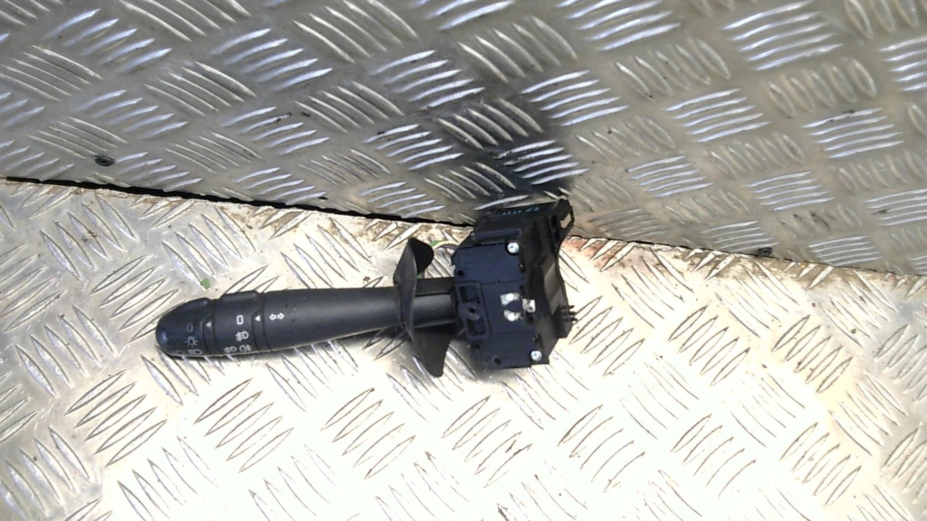 Commodo phare RENAULT CLIO 2 PHASE 2 Essence - 1