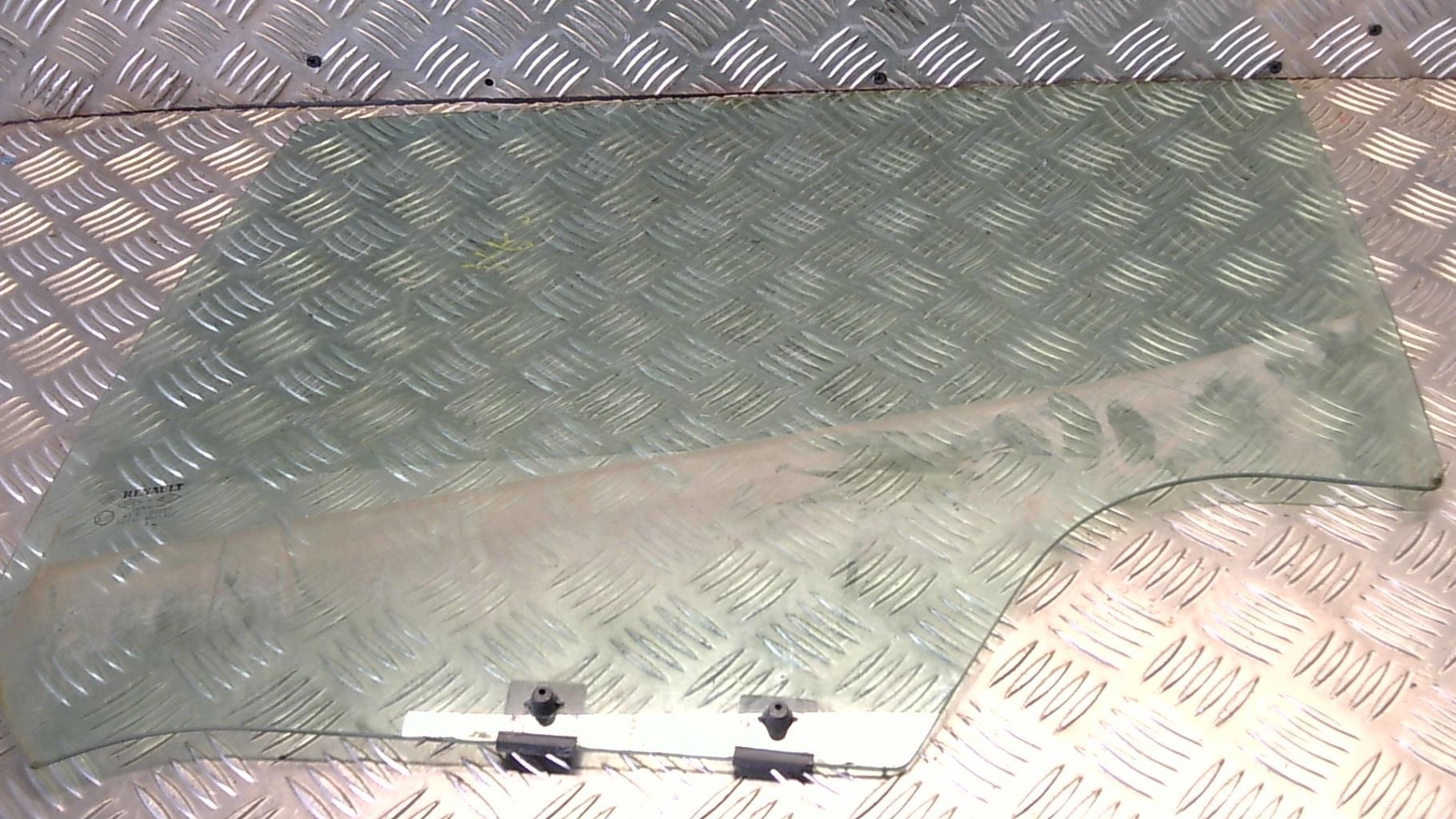 Vitre arriere gauche RENAULT CLIO 4 PHASE 1 Essence - 1