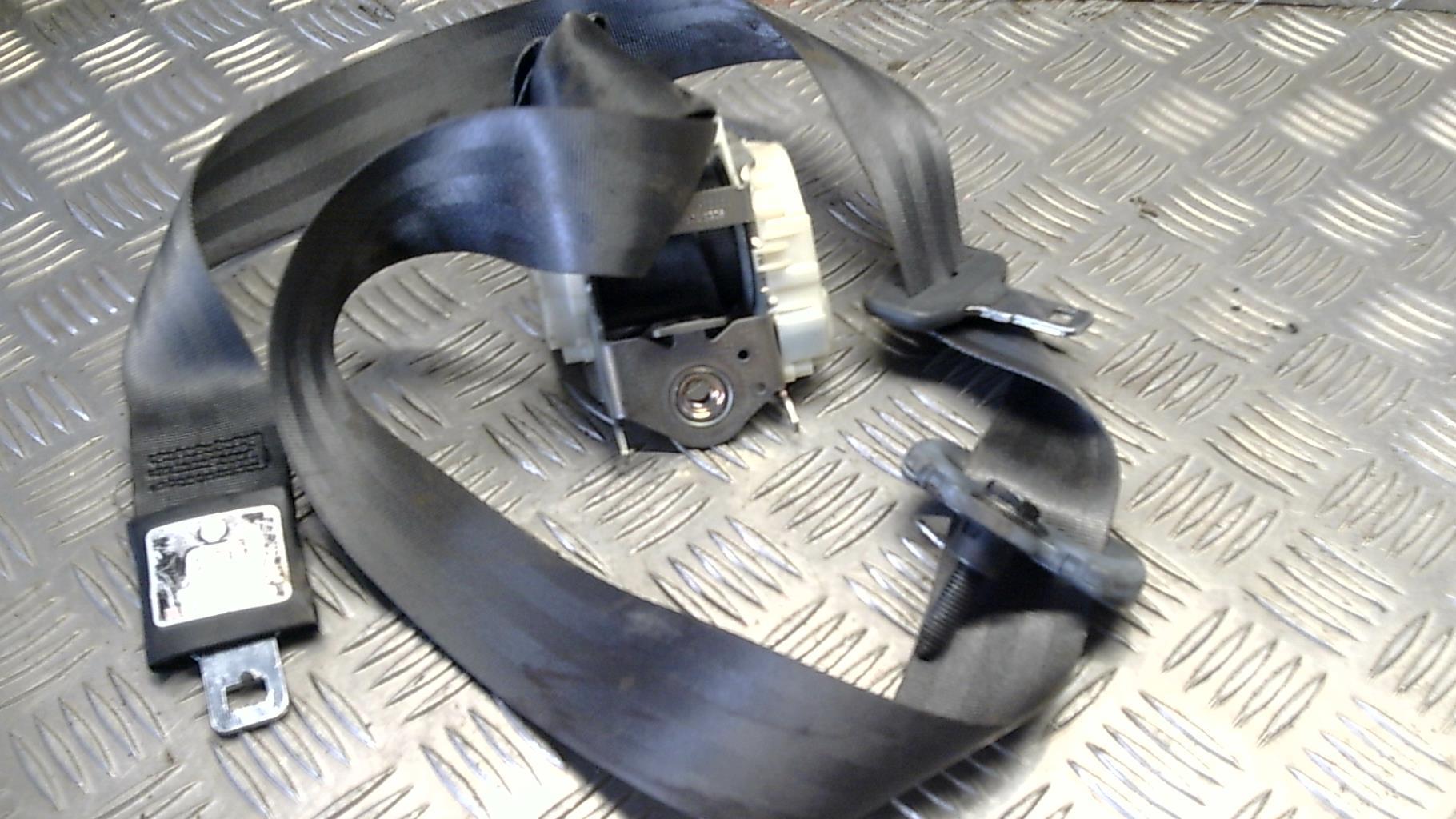 Ceinture arriere centrale RENAULT CLIO 3 PHASE 1 Diesel - 1