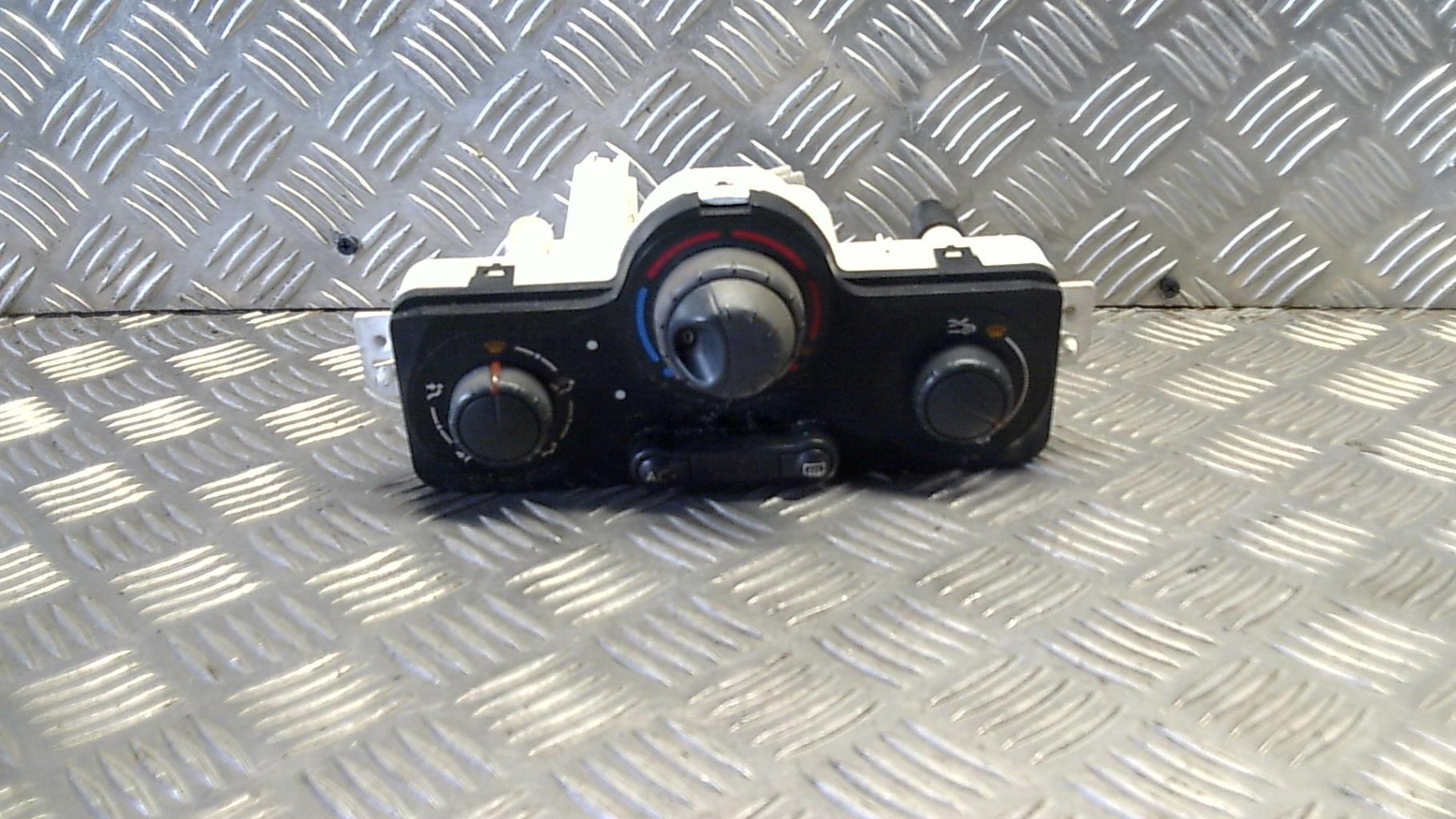 Commande chauffage RENAULT CLIO 3 PHASE 1 Diesel - 1