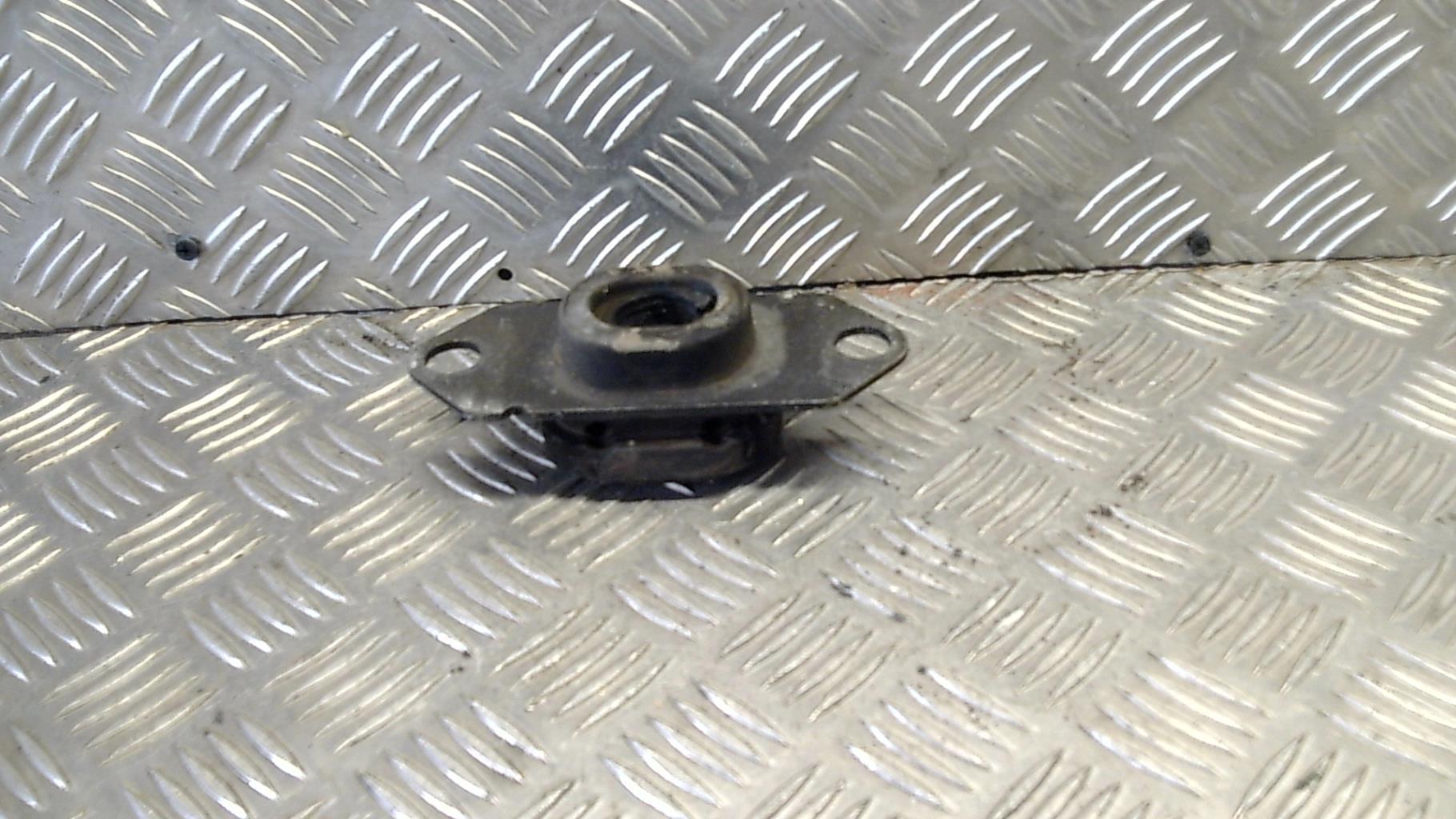 Support de boite RENAULT CLIO 3 PHASE 1 Diesel - 1