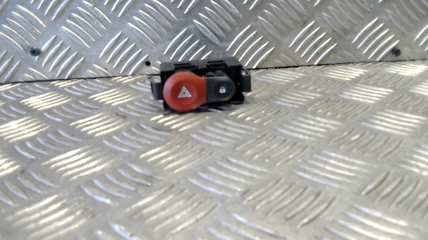 Bouton de warning RENAULT MODUS PHASE 1 Diesel - 1