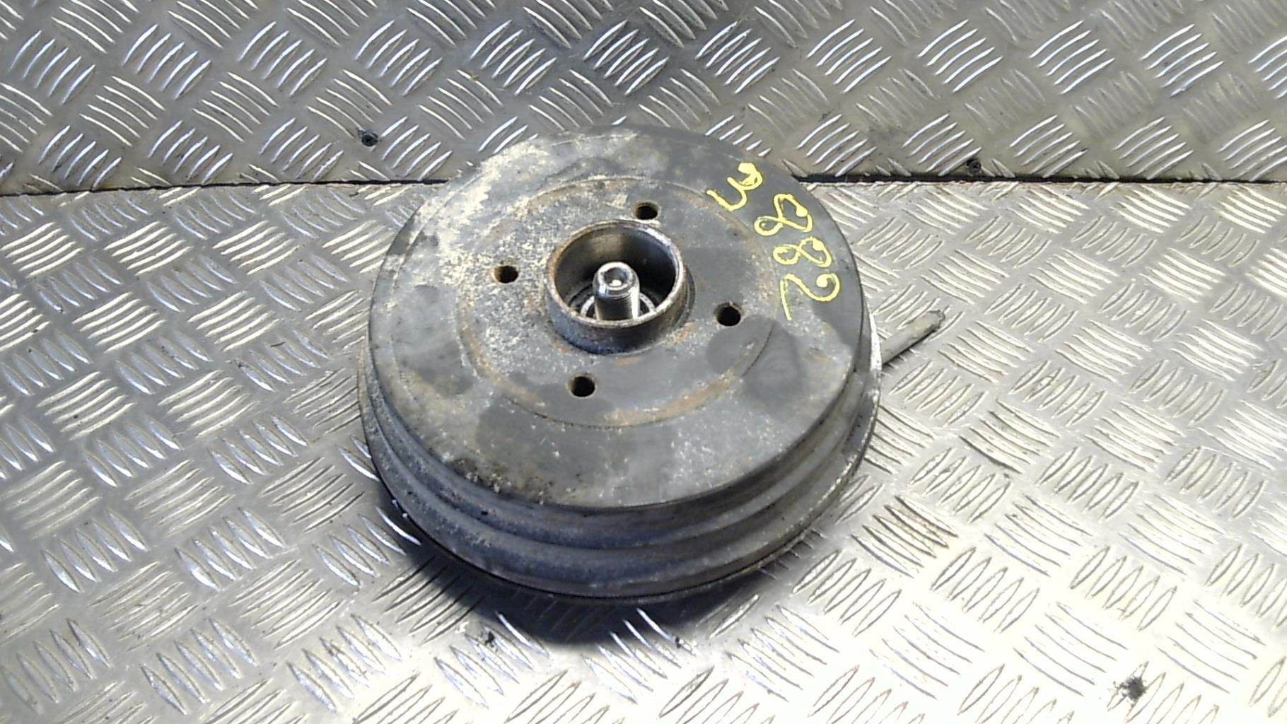 Moyeu arriere gauche RENAULT CLIO 3 PHASE 2 Essence - 1