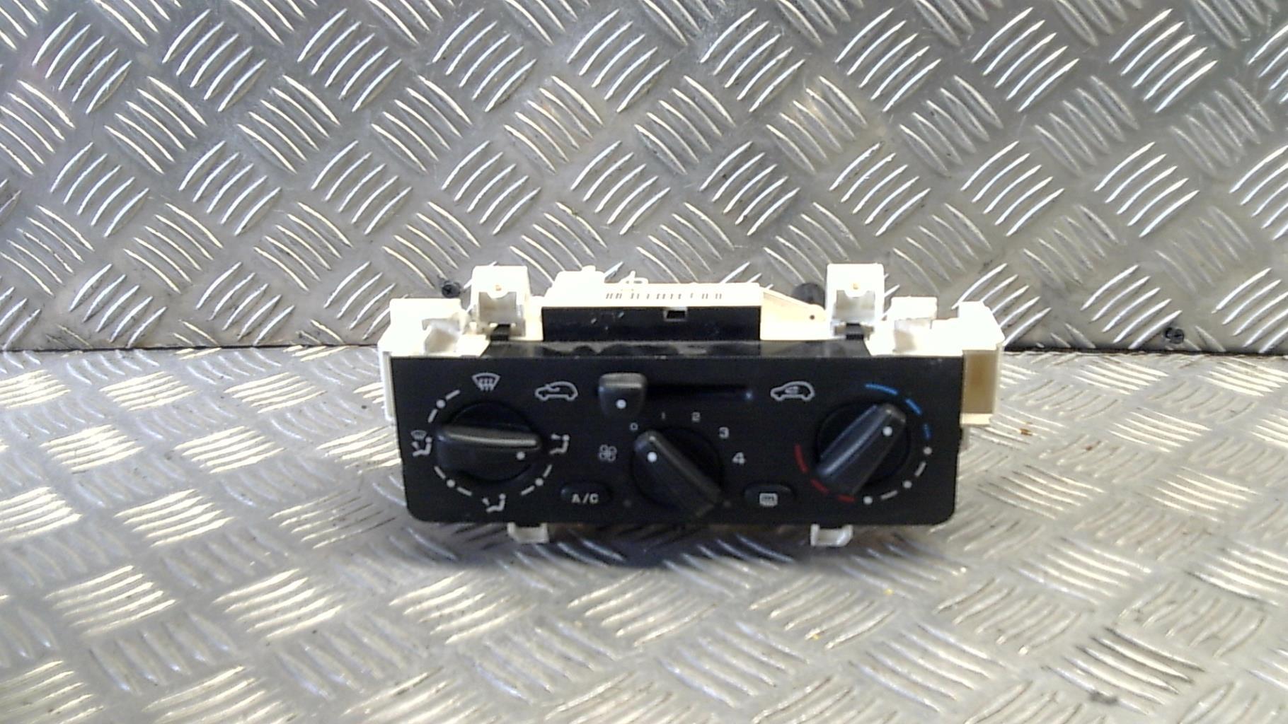 Commande chauffage CITROEN C3 1 PHASE 1 Essence - 1