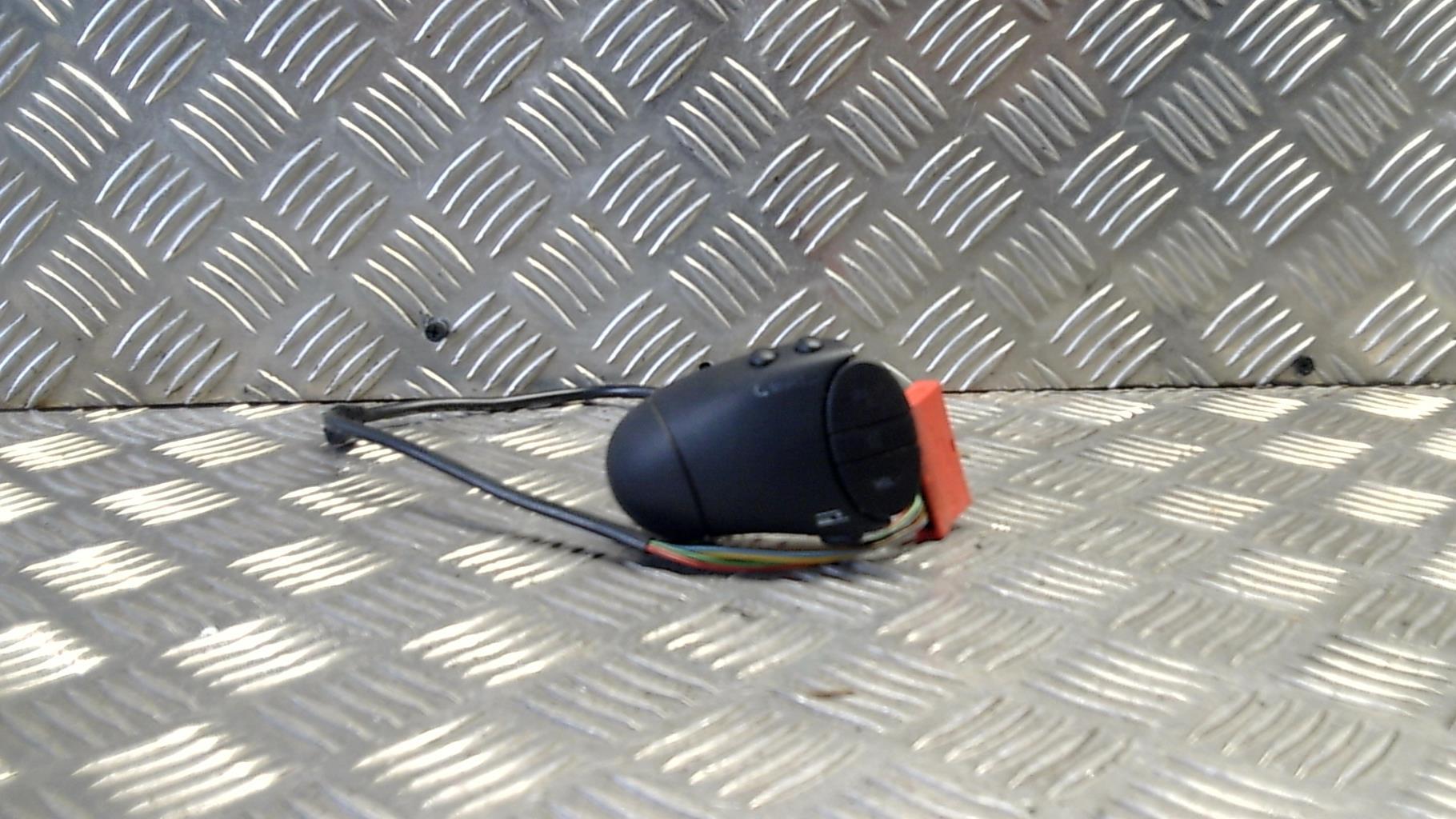 Commande autoradio RENAULT MEGANE 1 PHASE 2 Diesel - 1
