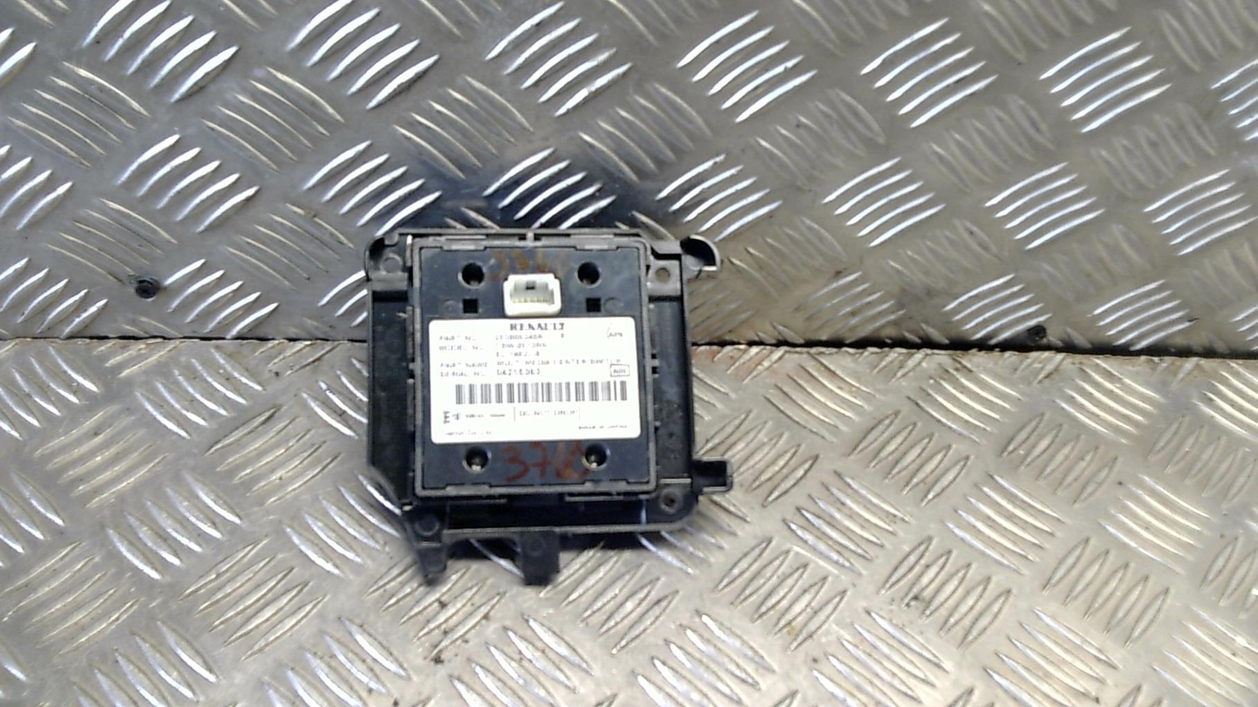 Commande GPS RENAULT MEGANE 3 PHASE 2 BREAK Diesel - 1