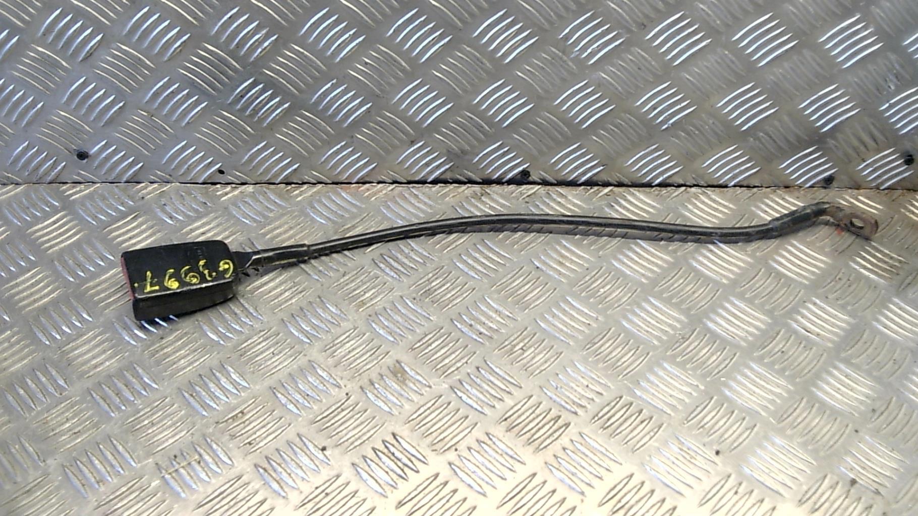 Attache ceinture avant gauche RENAULT TRAFIC 1 PHASE 3 Diesel - 1